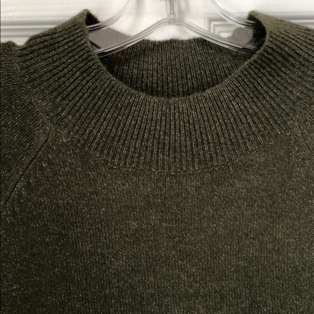 Tunic sweater💚 - Picture 2 of 3